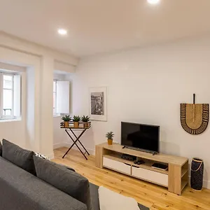  Appartement Alfama Chic Penabuquel